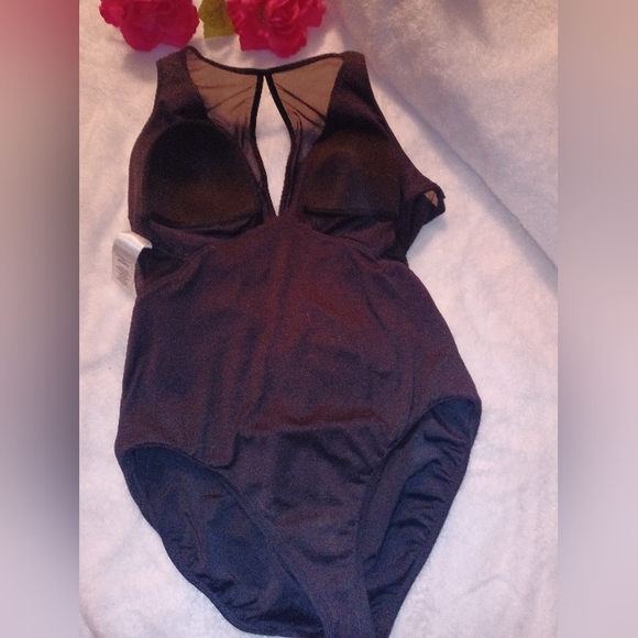 **NWOT** Time and Tru swimsuit - Picture 10 of 12